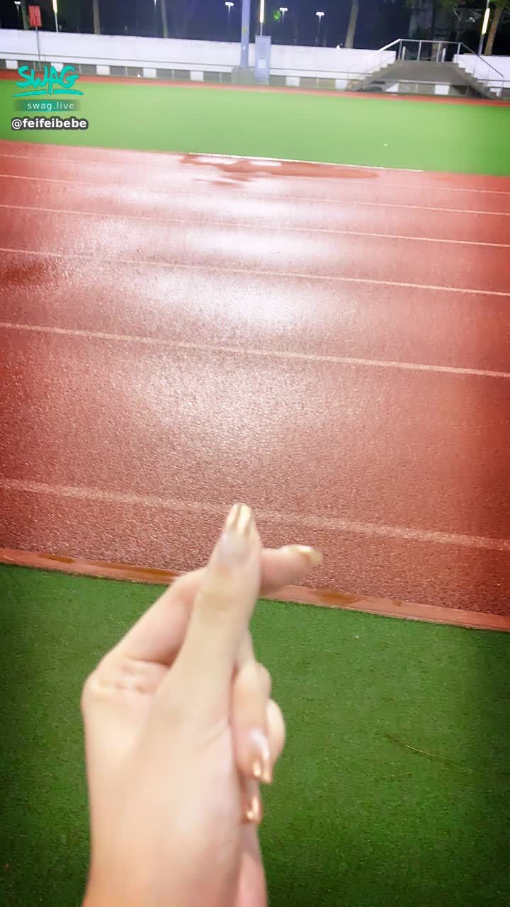 feifeibebe : 趁沒雨的時候來跑步🏃‍♀️ 今天天氣涼涼的 好舒服😳