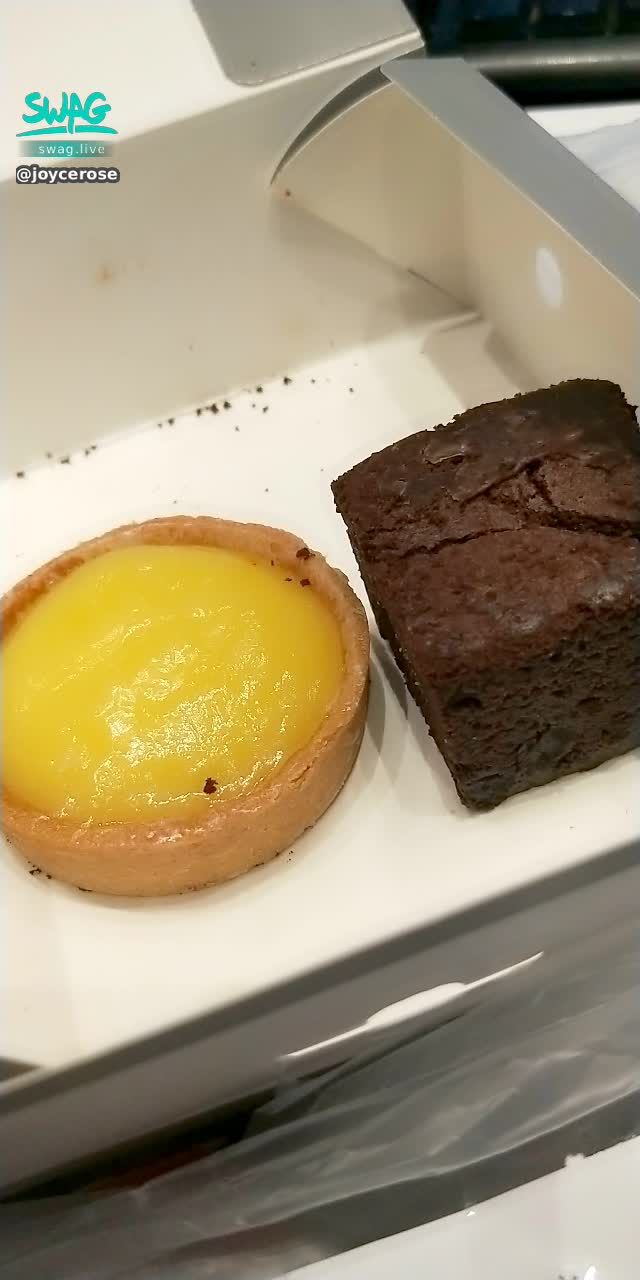  : 🌹謝謝粉粉在雨天送的貼心🎂 😙😙😙