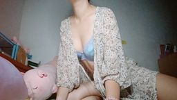 n********y : 💕終於有時間剪輯新的影片了💕
💋主人視角來讓哥哥彷彿一起壞壞💋
💕大家都說妞妞有進步,開心💕
💋哥哥的支持讓妞妞有動力做更多作品💋
💕解鎖妞妞的作品都會給小福利唷💕