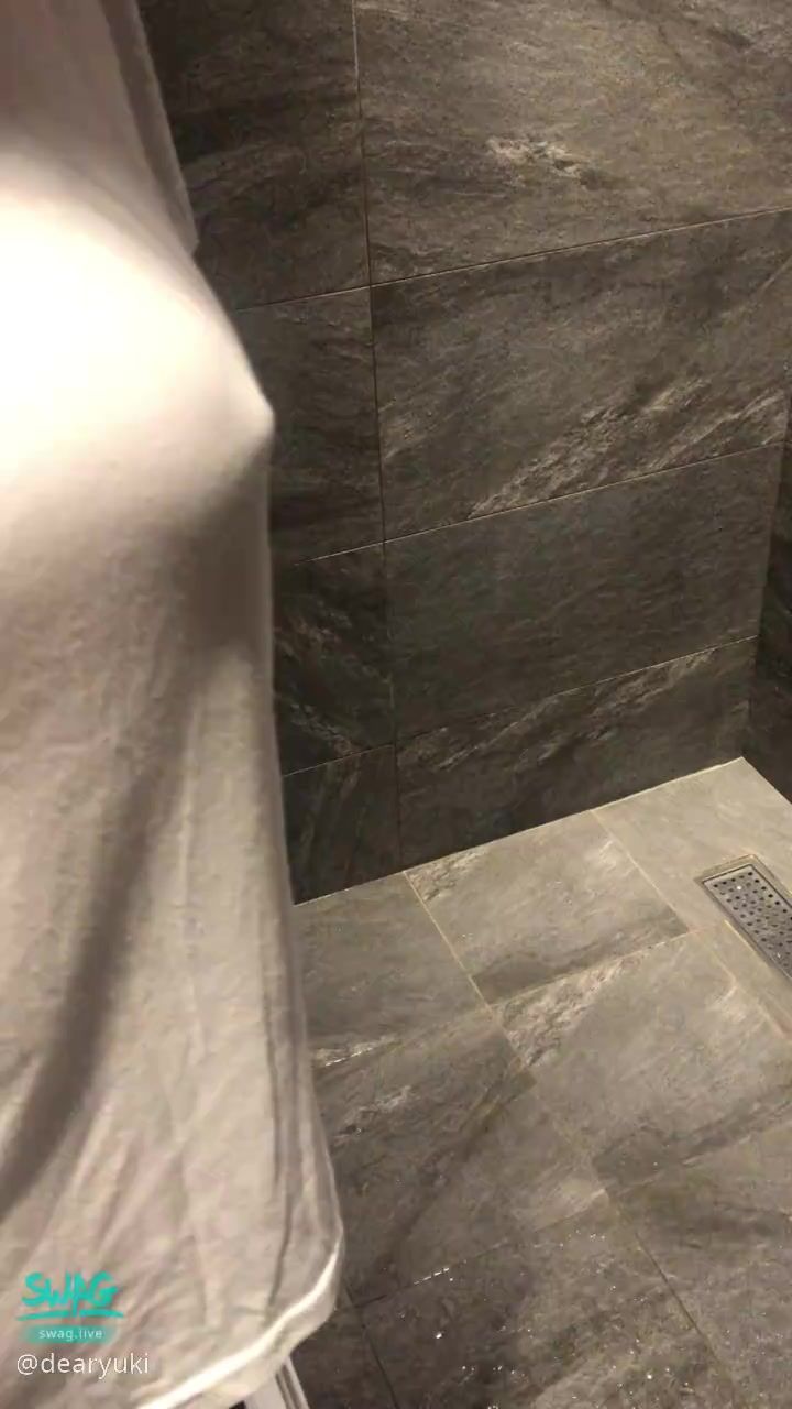 d******i : Take a shower before leaving the hotel
