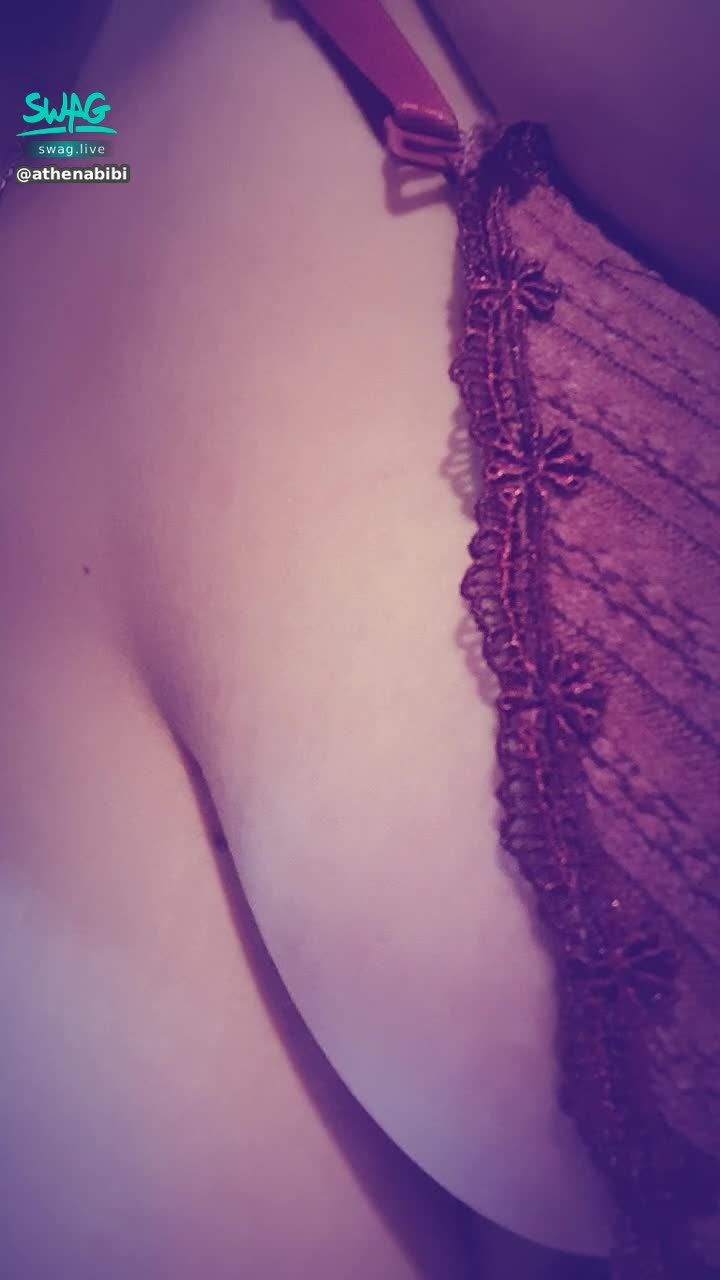 a********i : 想私聊自慰。。💦