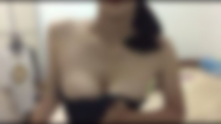 babyalicia : i cant stop playing with my bodyy!😩💦💦