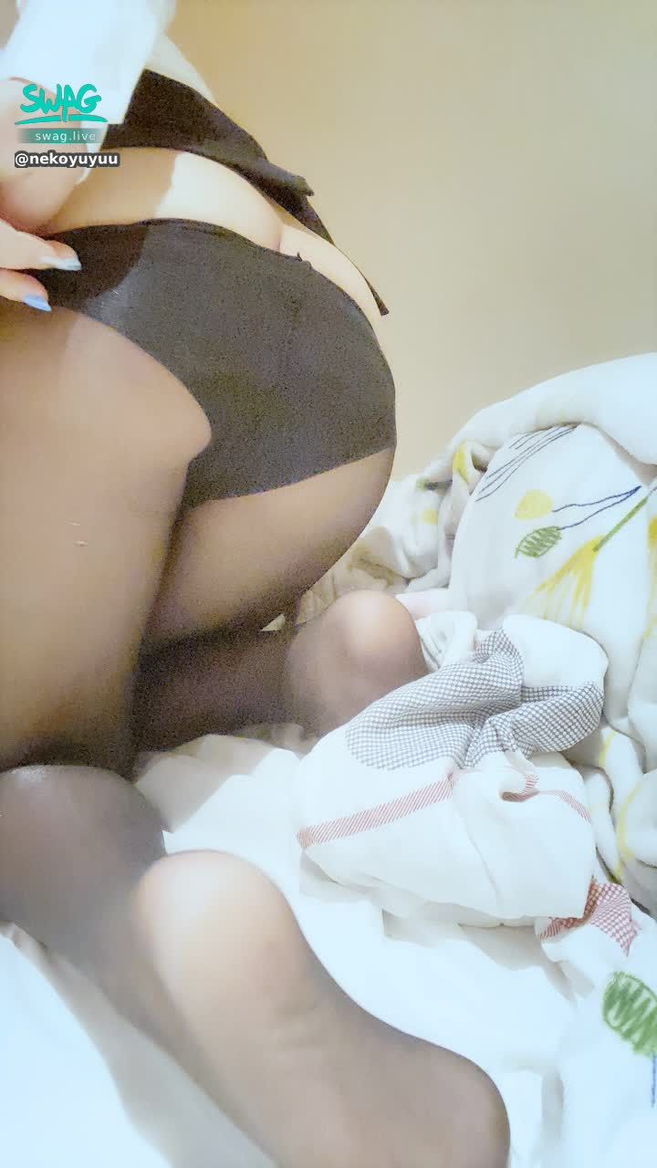 n*******u : 想看雪悠脫下褲褲嗎？私訊解鎖呦😘
✨8/17晚上7點~12點送禮最高前兩名✨
✨🉐雪悠原味直穿絲襪✨
✨也可以換原味褲褲呦✨