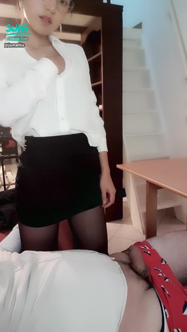 juneliu : 女上司口交男下属的肉棒拍摄现场2