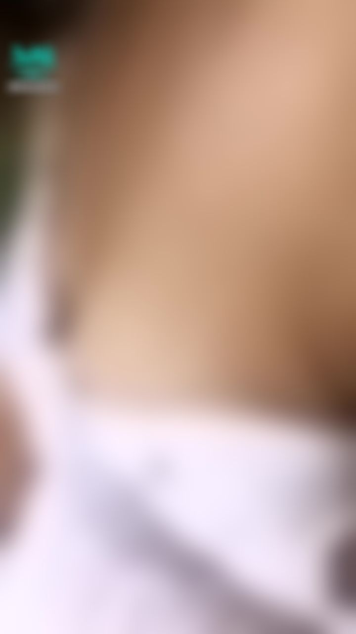  : 討厭啦肩帶掉了🥰