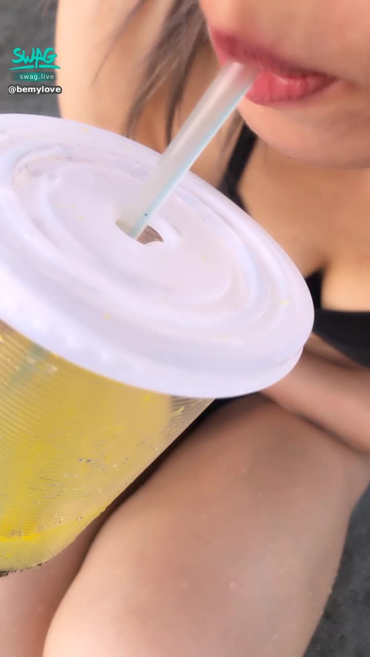  : Guess what I'm drinking 😚👅❤️ who will quench my thirst 👅💦