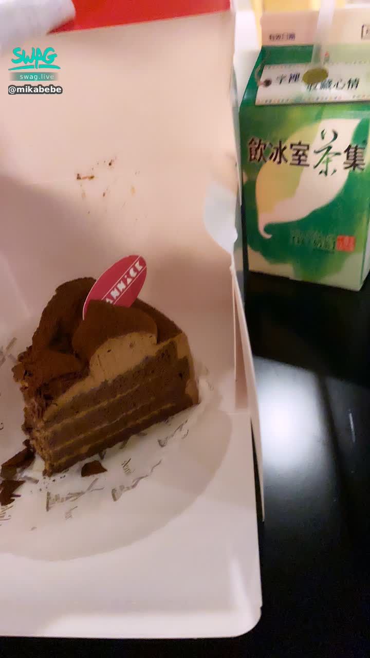  : 上班真的很累  甜點撫慰心靈  嗚嗚