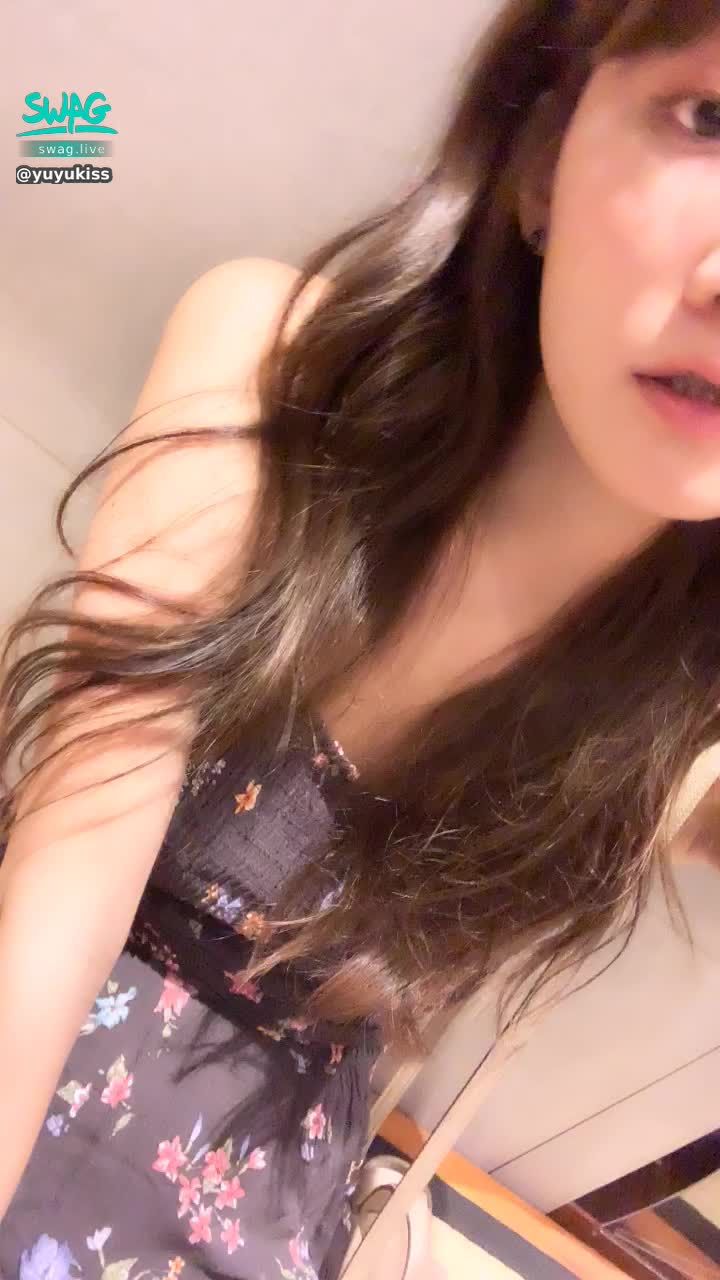  : 上完英文課 來按摩 按摩最療癒

今日限定 送玫瑰花的哥哥能得到兩部老公視角影片

跟客製化 騷騷影片給寶貝哦

看過的寶貝都表示很硬很滿足 🌹😝