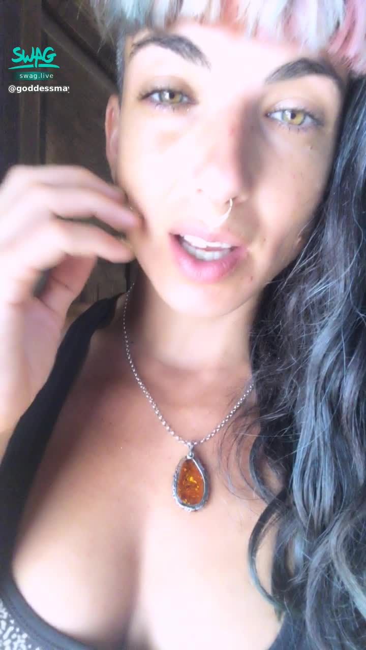 goddessmaya : Wanna chat now?? I want make you cum