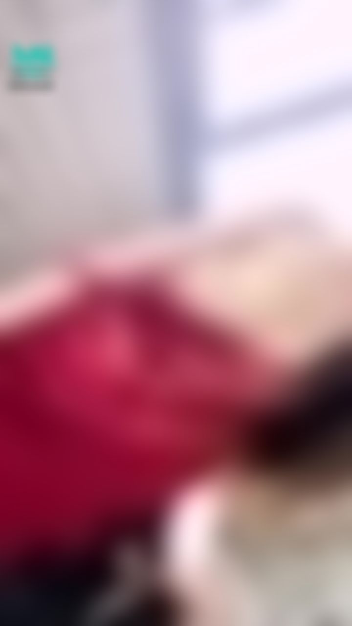 simonac : 殘寶貝在陽台有露奶洗新睡衣 /doing laundry on the balcony with my tits out
