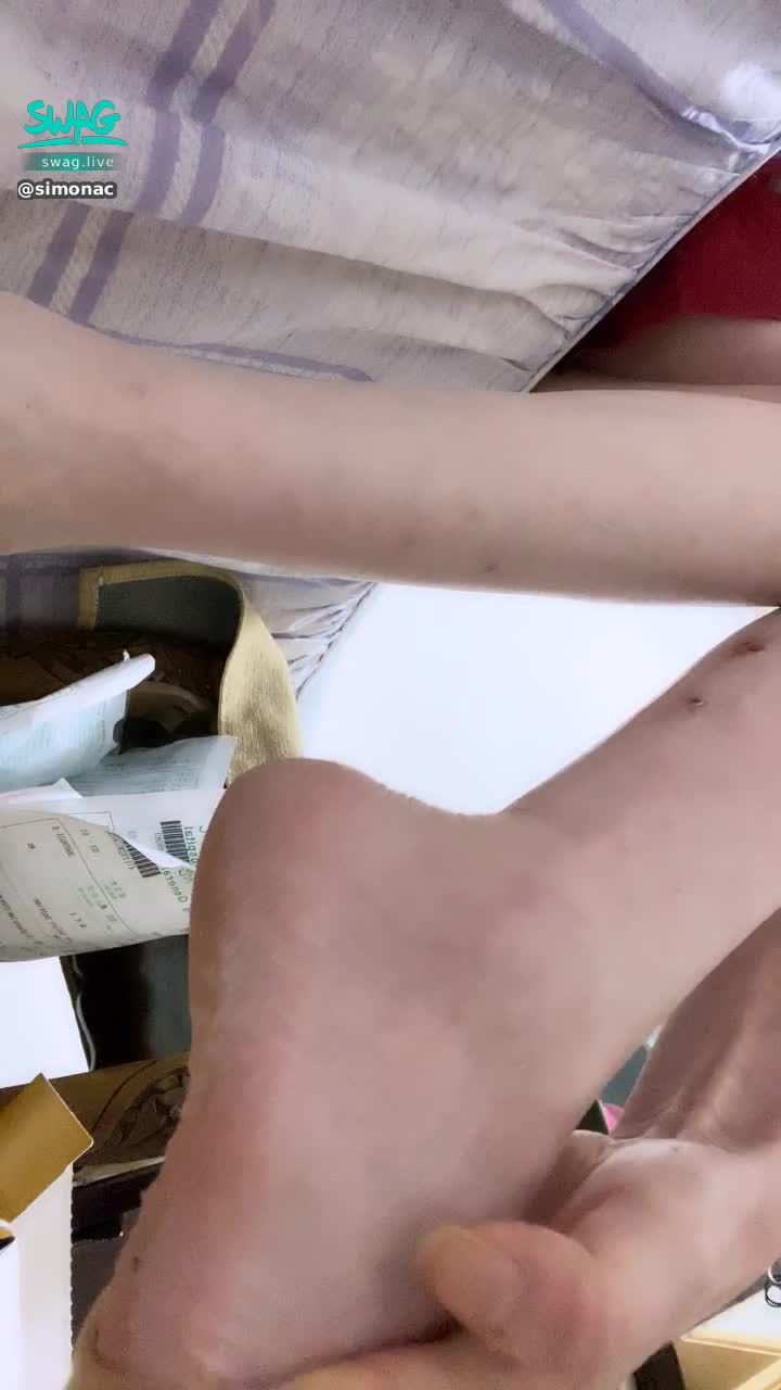 simonac : 殘寶貝應要求穿絲襪 / Fan’s request to put on stocking