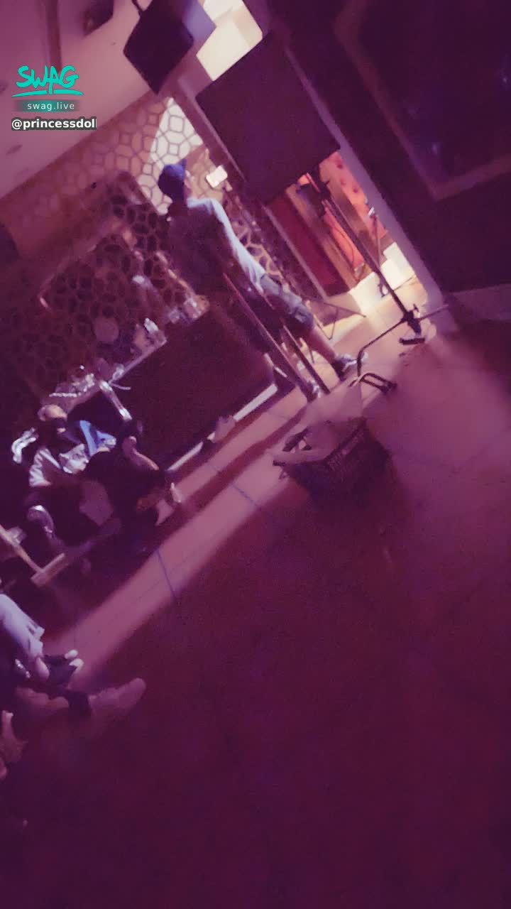 princessdolly : Still working 😵😵 
新長片上架🎉🎉🌹個人自慰長片🌹深度口交/第一視角/個人淫語/自動砲機/高潮白漿

第一次嘗試個人慰慰長片❤️希望寶貝們會喜歡❤️第一視角一邊說著淫語一邊口交著自慰棒，就像親自在幫寶貝服務一樣💓初次使用新買的玩具「自動砲機」也抽插得太快了吧！！裡面還會旋轉⋯小穴穴被自己插玩到好濕好濕⋯忍不住高潮了嗚哇⋯⋯最後還意猶未盡的舔著棒棒上的淫水💕寶貝也要看著人家一起射給我好嗎💦💦💦


讓娃娃陪你射精👉🏻https://go.swag.live/m2t1pButJ6YWRwCr8