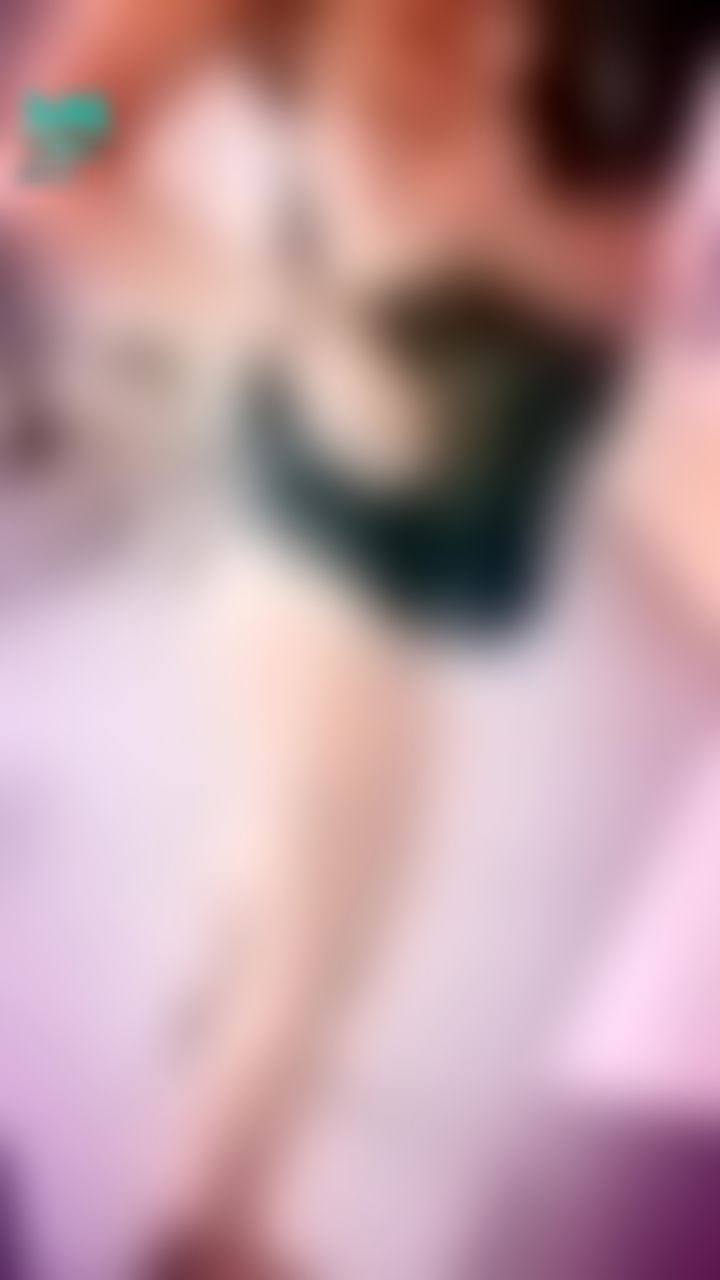 jillbb : 🔥怒脫🔥小內內好像太多餘了😤把它給🔞脫掉‼️