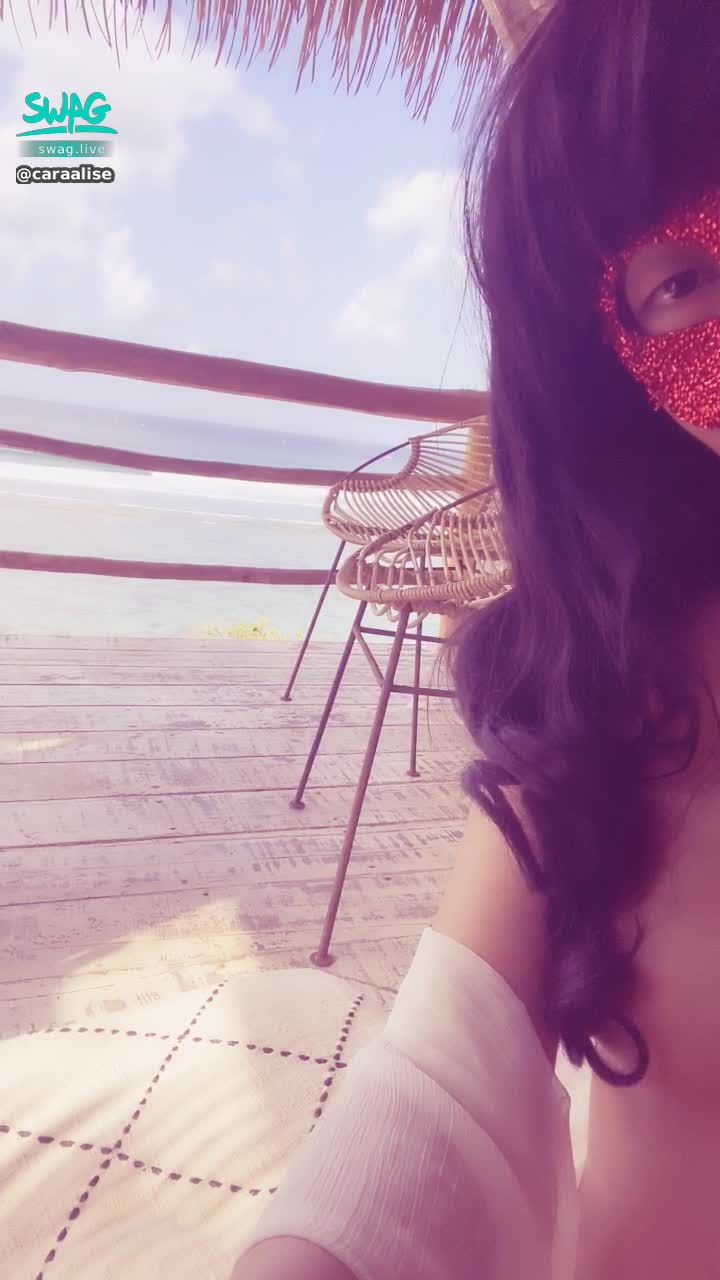  : Fuck me in the beach babe 🌊 so horny aahh 💦