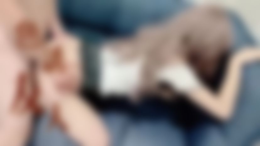 chichibabe : 🍎露臉口爆🍎NTR男朋友帶朋友回家，讓友人賓至如歸！