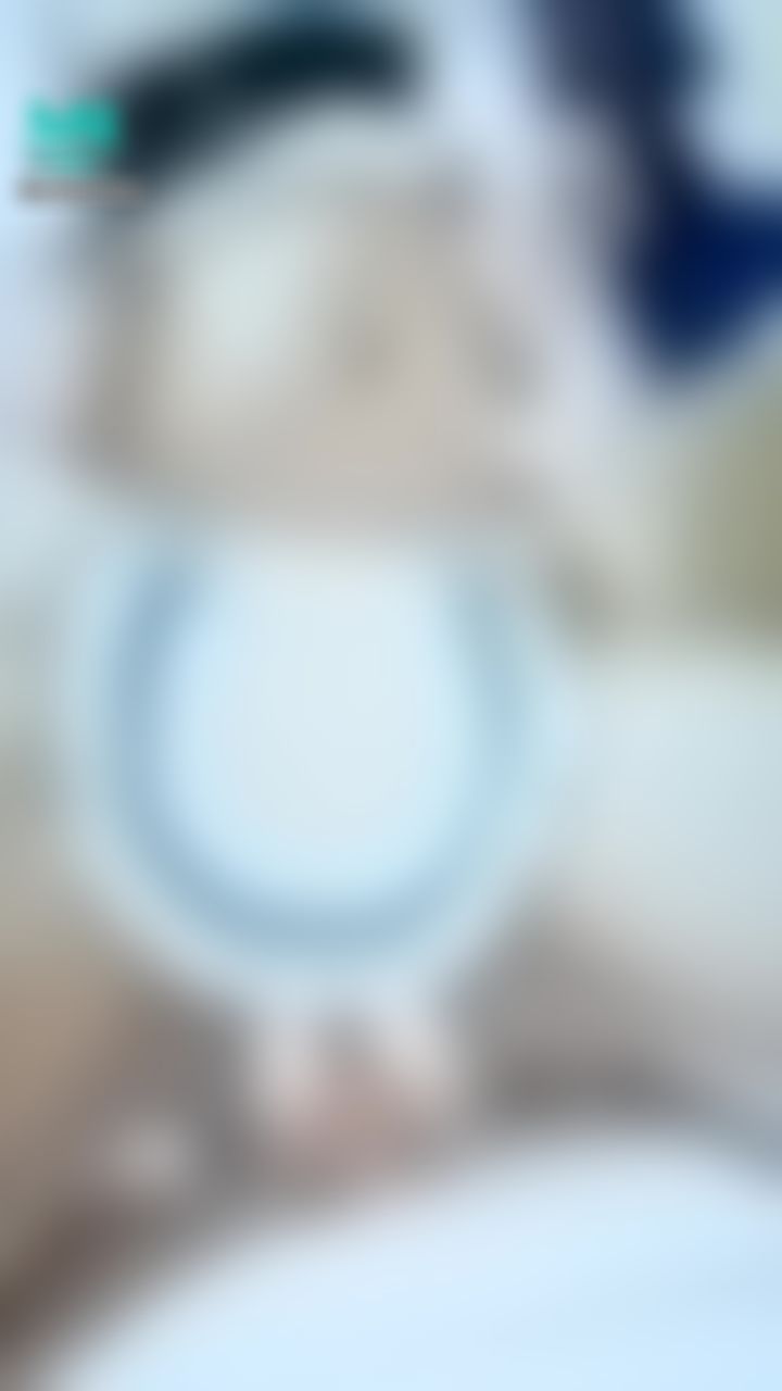  : 圍裙底下藏的是什麼呢😘