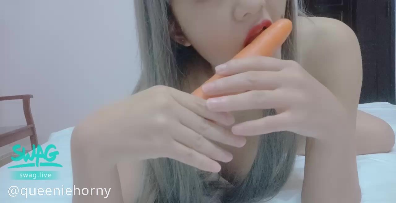q**********y : #HongKonggirl