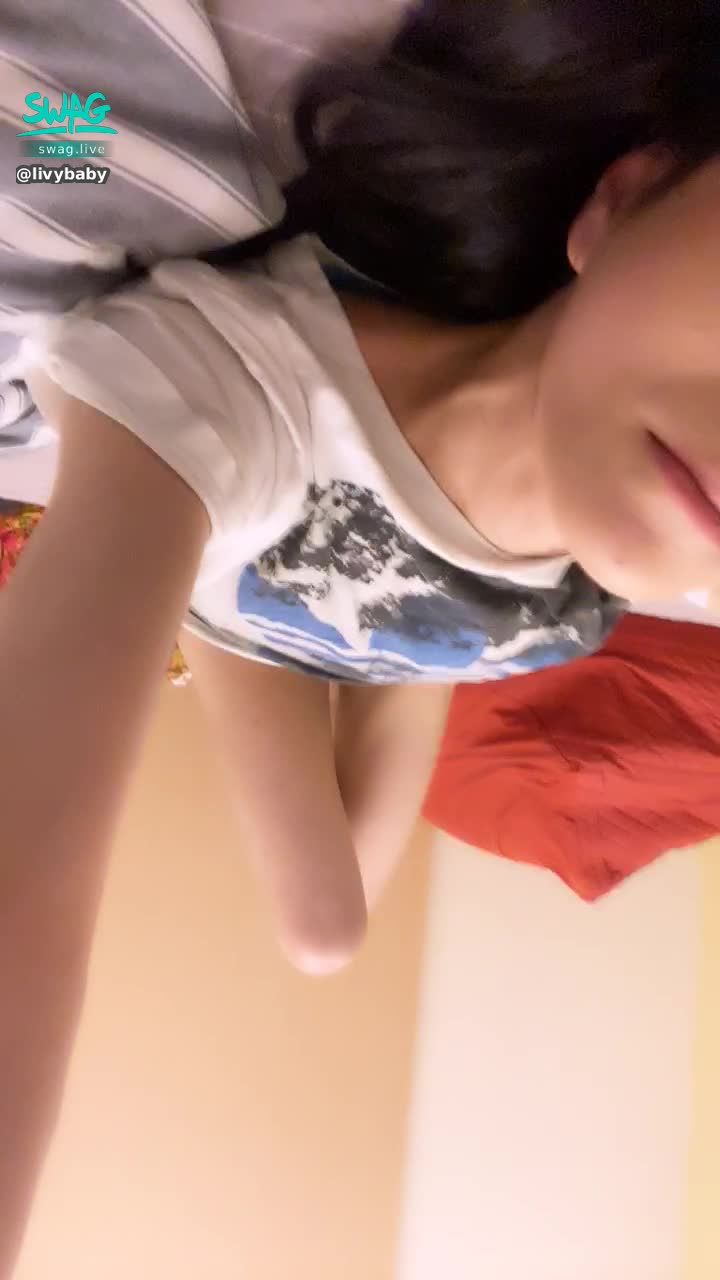 livybaby : 我去墾丁玩一個都是瘀青😶