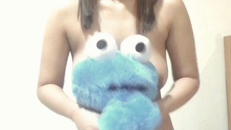 m********a : Dance nude with pororo