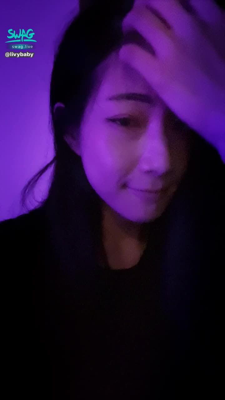 livybaby : 真的是紫色的台中，紫色的我們💜