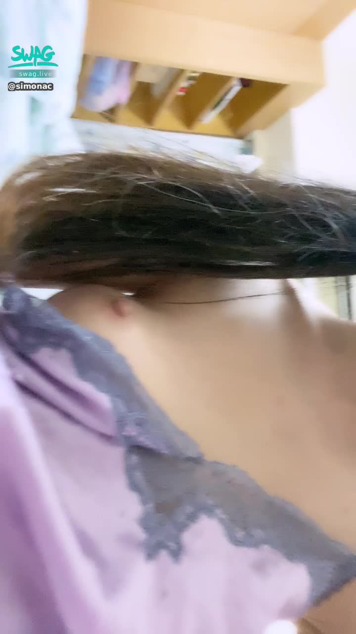 simonac : 哥哥記得看殘寶貝滿身精液新片New video educational and covered in cum