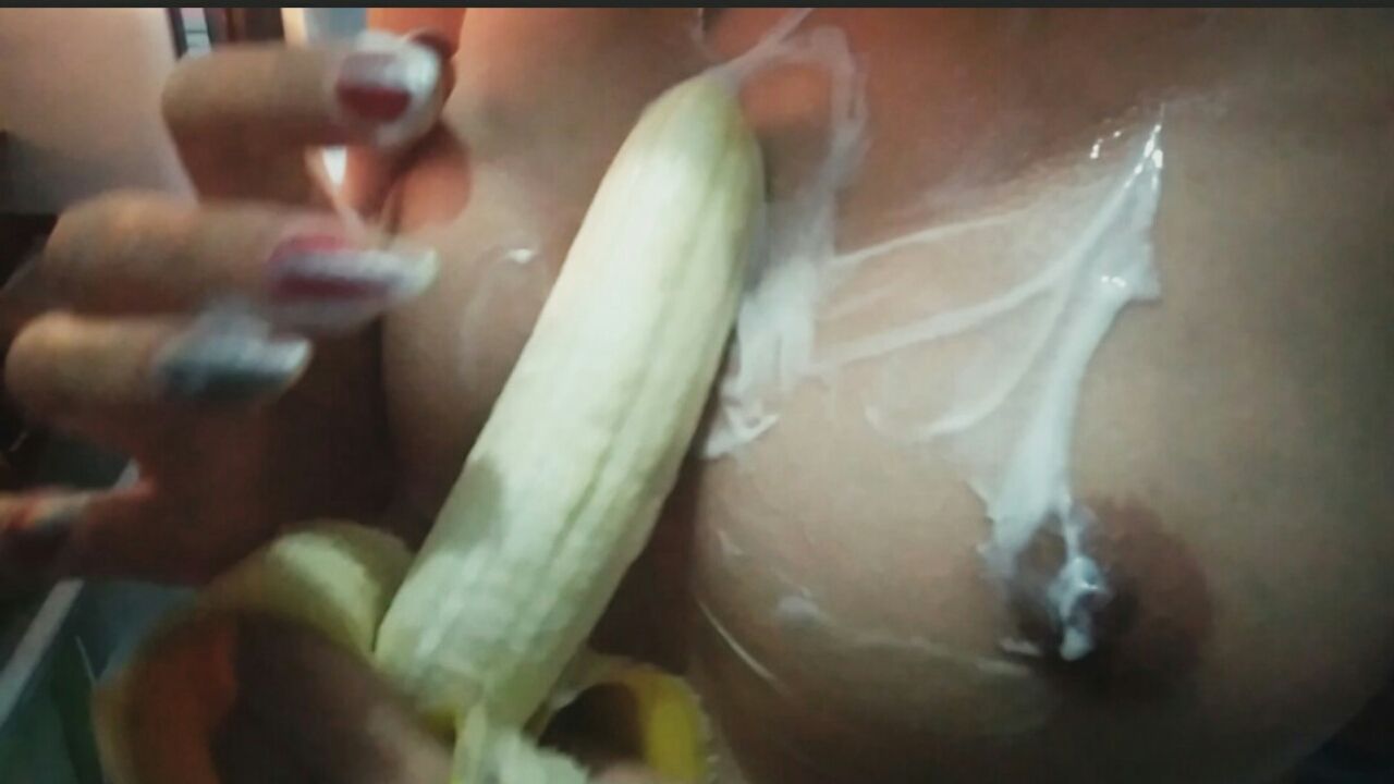  : AIKO AZUMI BANANA BLOWJOB