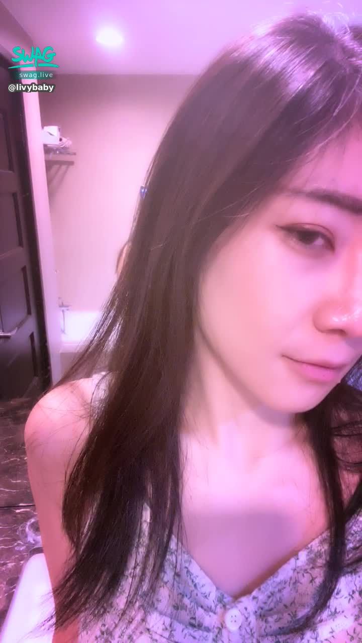 livybaby : 嘿💕