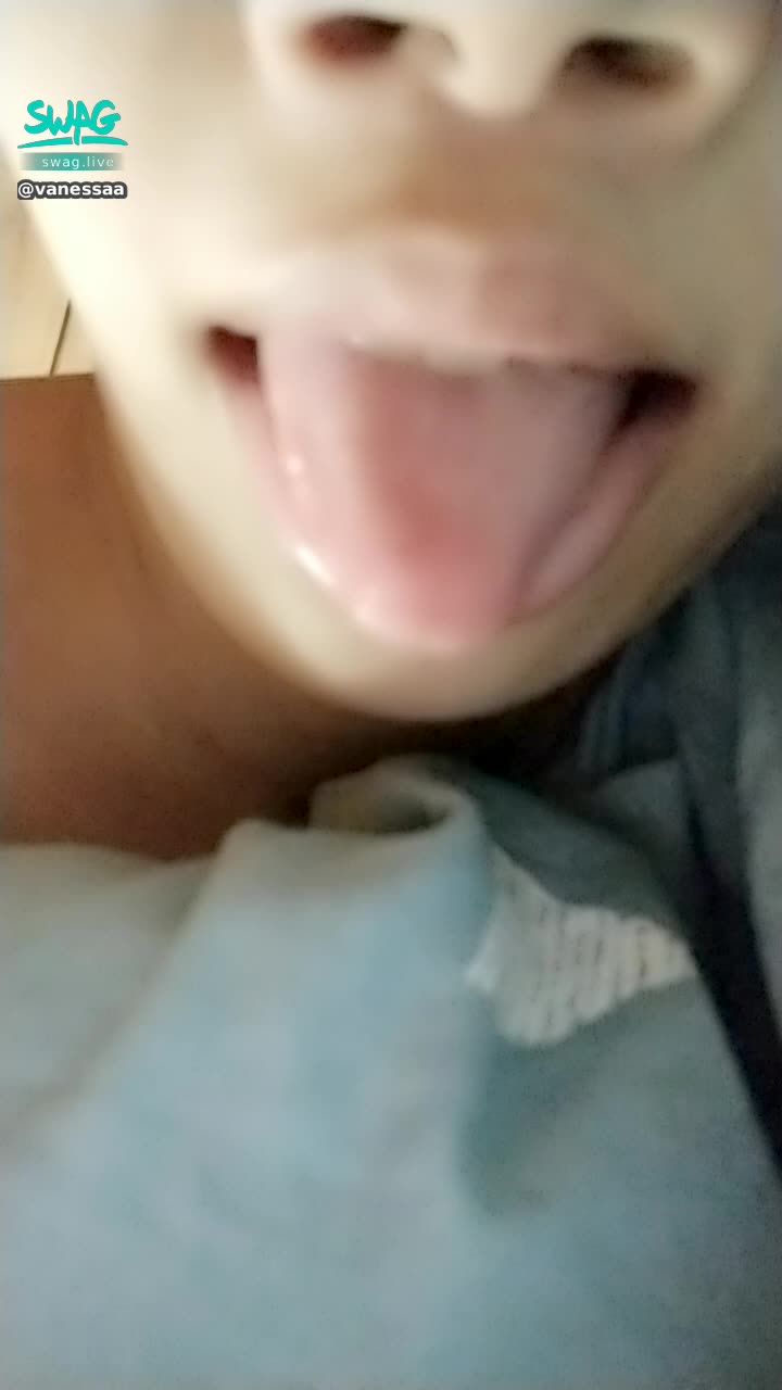  : 舌尖可以碰到鼻子