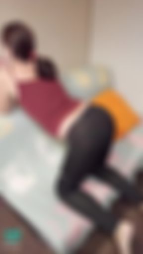 l****y : ass in sport leggins