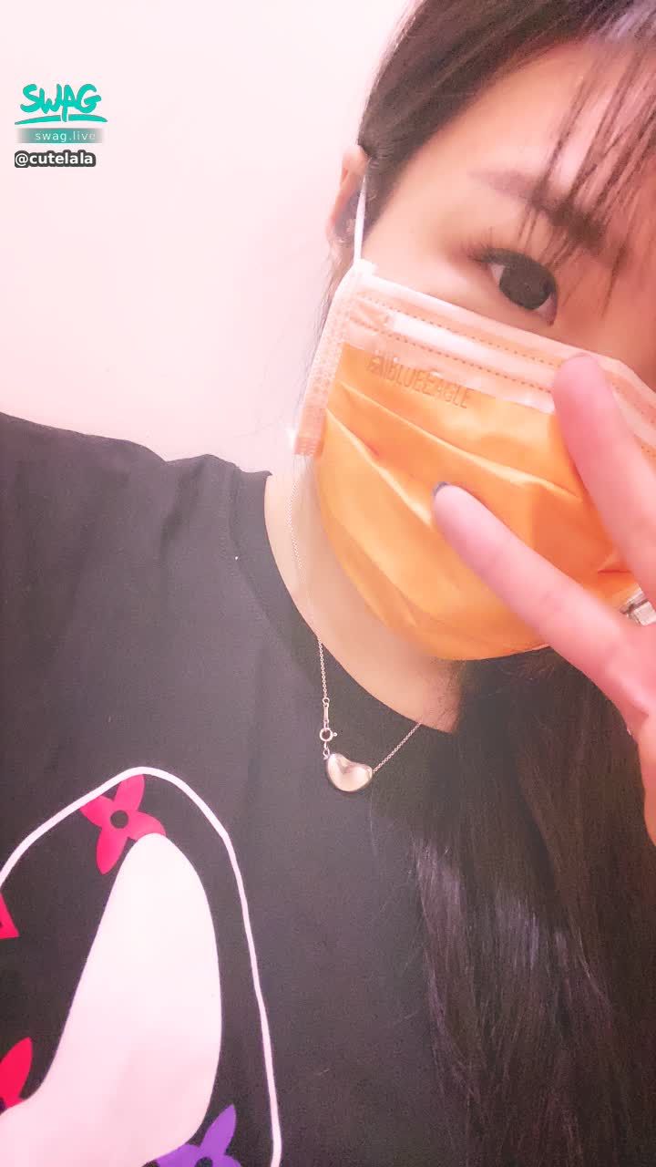 c******a : 上班中...今天真的好冷好冷..冷到都流鼻涕了😅
寶貝們要注意保暖唷❤️❤️❤️
同樂會趕快把握‼️不抽籤‼️不限名額‼️不抽獎‼️
如果在沒什麼人參加下次就不辦了...