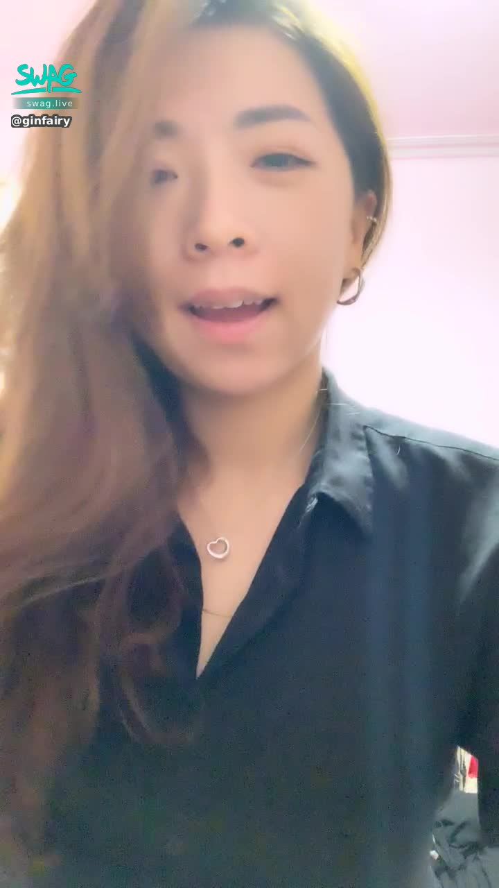 ginfairy : 有人要幫我解扣子嗎🥺