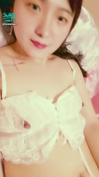 l*******e : 今天的睡衣好色情