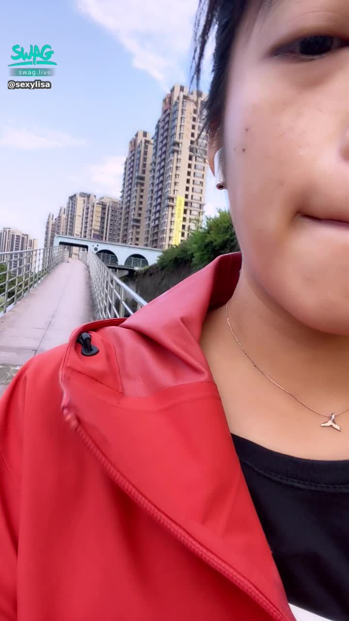 s******a : 難得好天氣是否出門誘惑一下😜😜