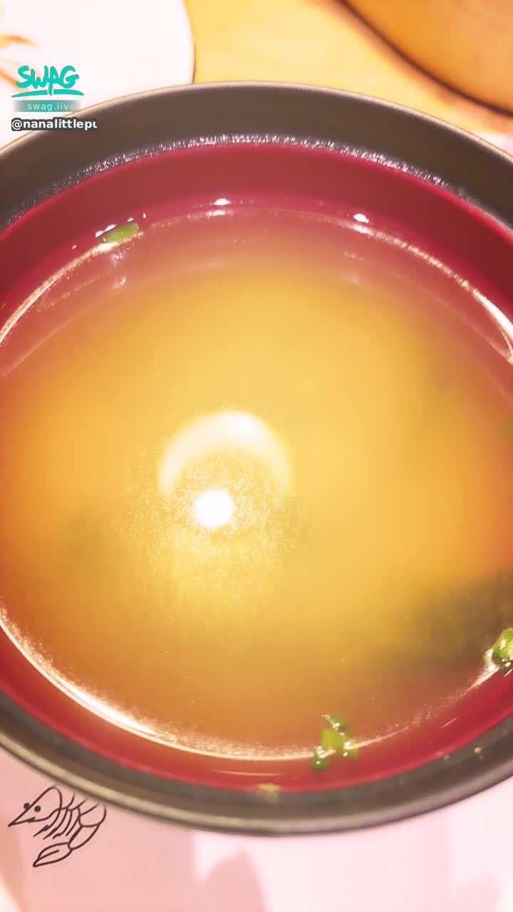 nanalittlepupy : 吃飯了嗎？還是想吃我呀😝