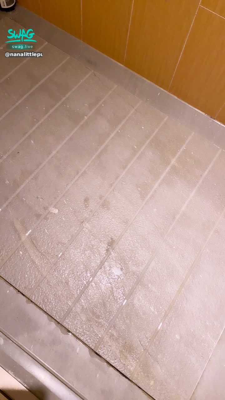 nanalittlepupy : 來洗澡囉 😝
剛回到家 🙈