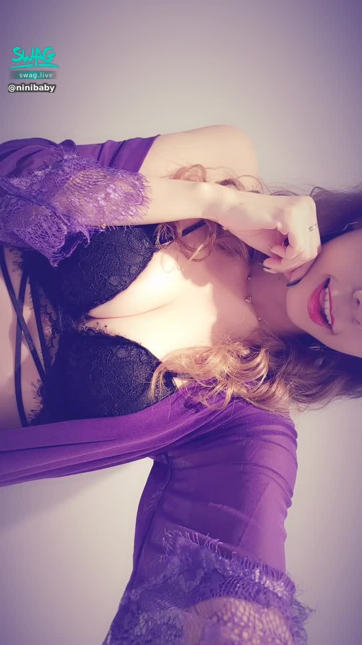 ninibaby : 這個奶🔞🔞很好揉🙈🙈🙈