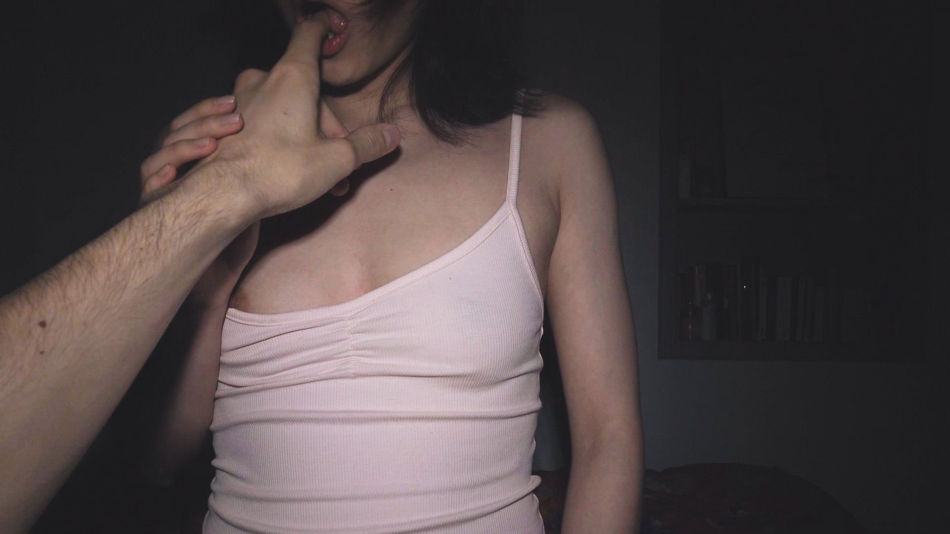  : Girlfriend is very horny and can't sleep without fucking