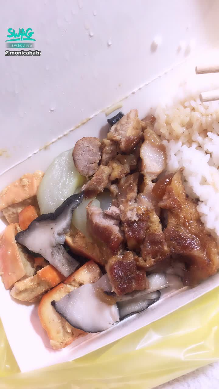 m********y : 寶貝也要記得吃飯呦～～😘