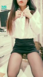 m********y : 🔥OL系列/ 經理~ 人家好熱喔.. 慾火焚身..你可以幫我脫嗎?🥺