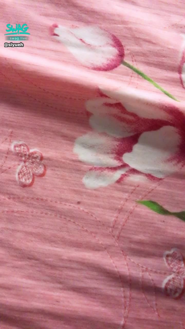  : 