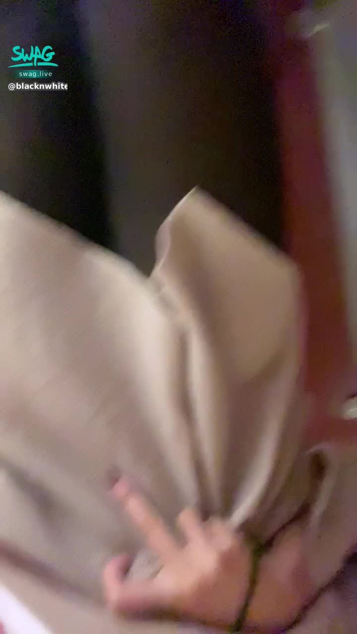 b**********m : 絲襪誘惑 長腿 偷窺視角