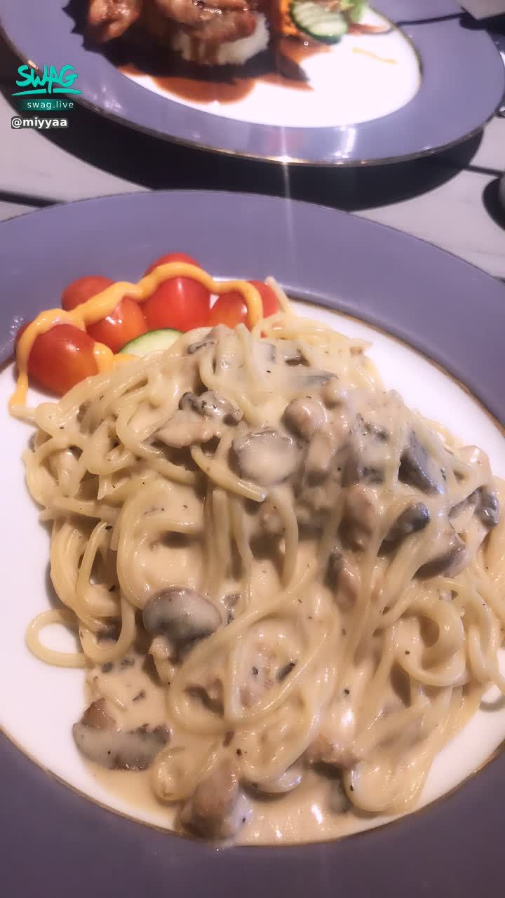 miyyaa : 第一餐 ❤️