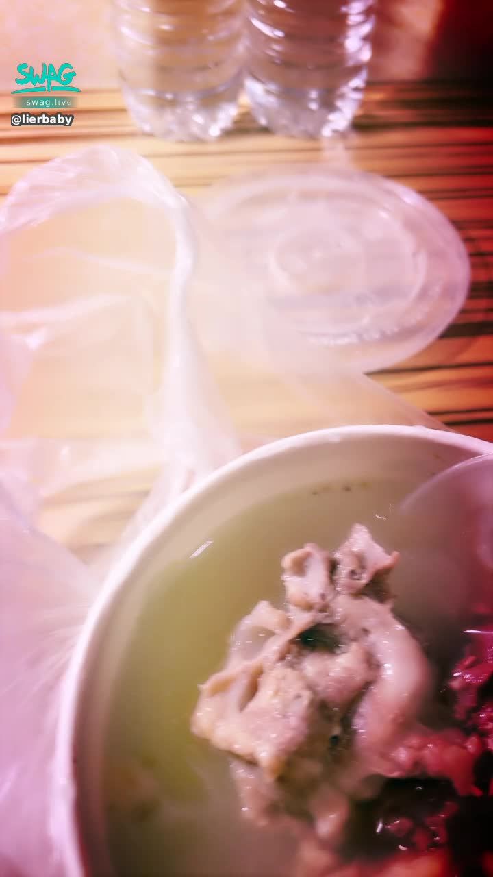 lierbaby : 肚子餓了😝