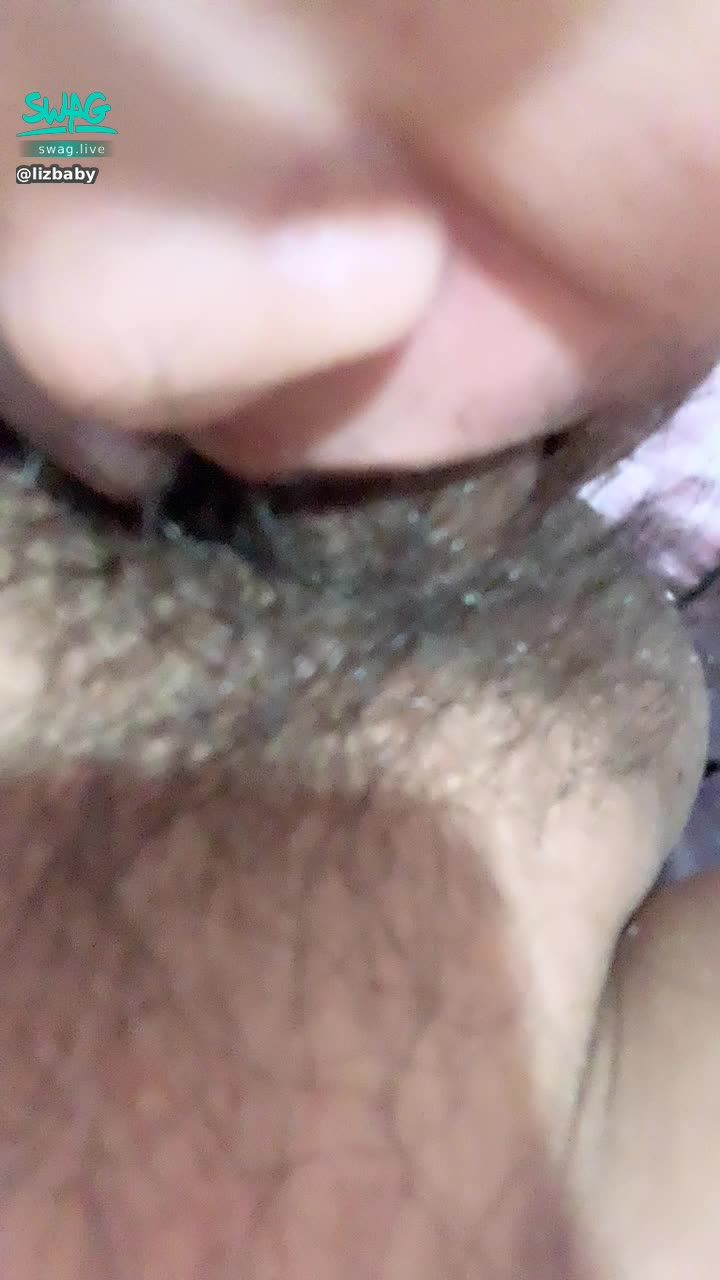 lizbaby : 深喉吸肉棒有沒有很誘惑？