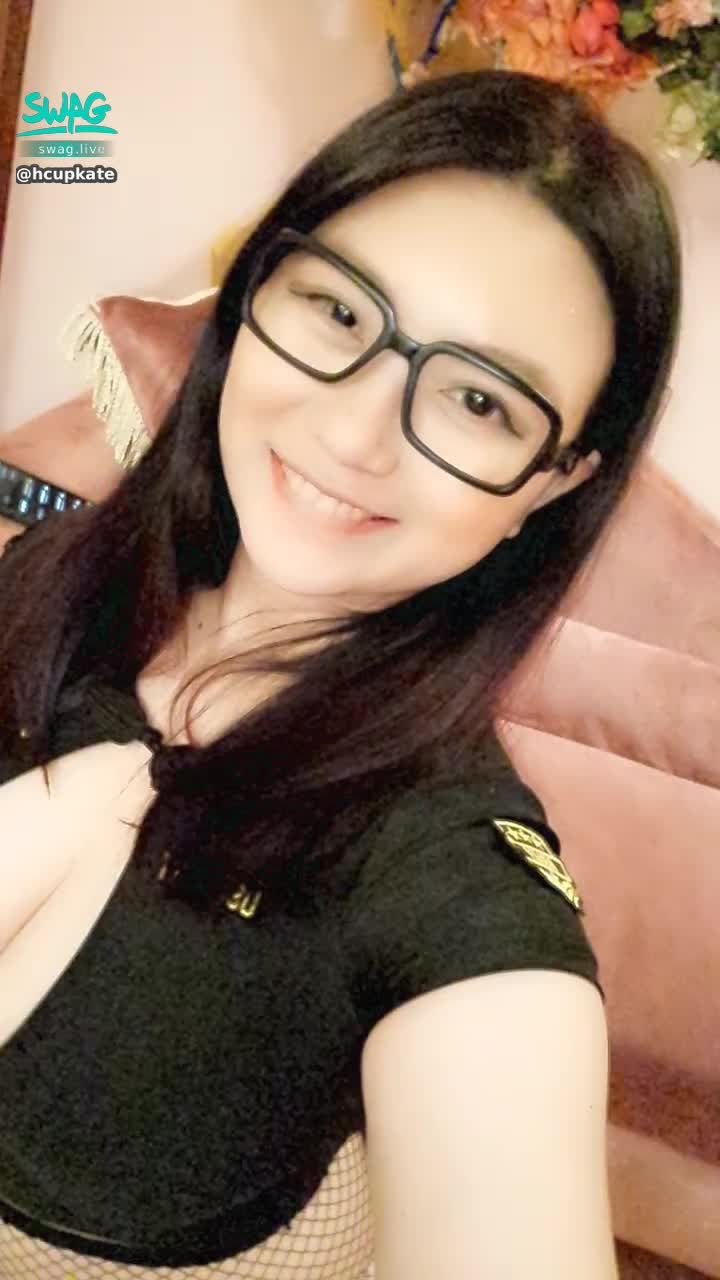 h******e : 😈小女警😈你的小寶貝想加薪❤