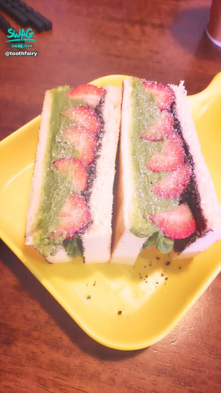 toothfairy : 終於可以吃到正常的食物了.. 🥺❤️
