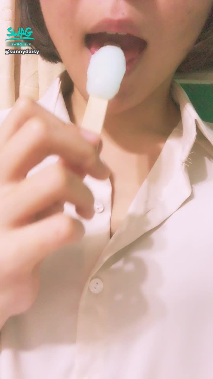  : 看起來就很不會吃😋