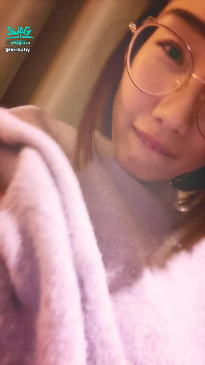 lierbaby : 外面清純，裡面騷貨🤪