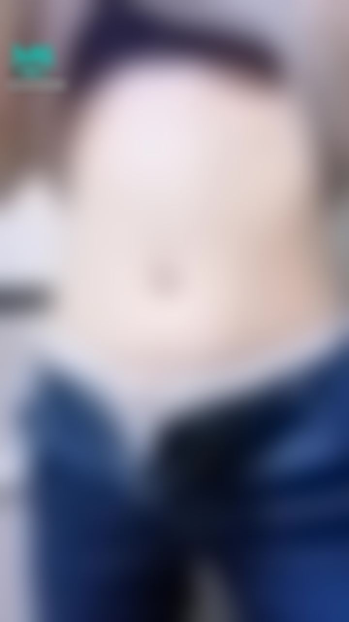 sweetbooboo : 廁所偷拍🥰
脫褲子露出透膚的內褲😍極致誘惑😉好想被哥哥扯下來🥺🥺