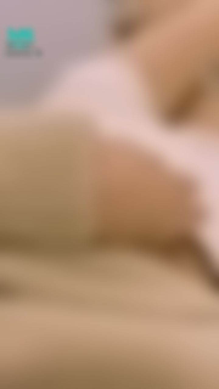  : 👄淫聲滿滿🔞🔞🔞，一碰到敏感帶⋯就就就忍不住呻吟